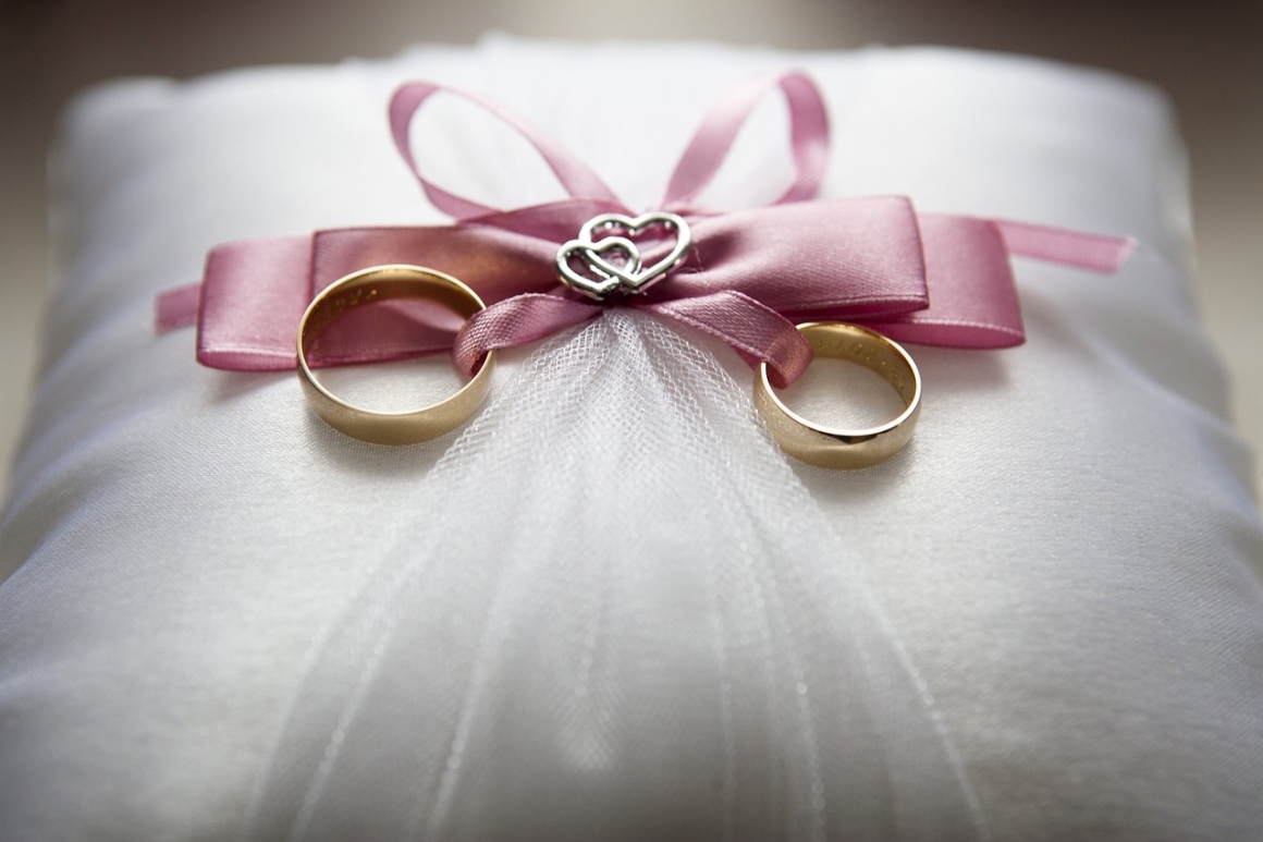 wedding-688924_1280