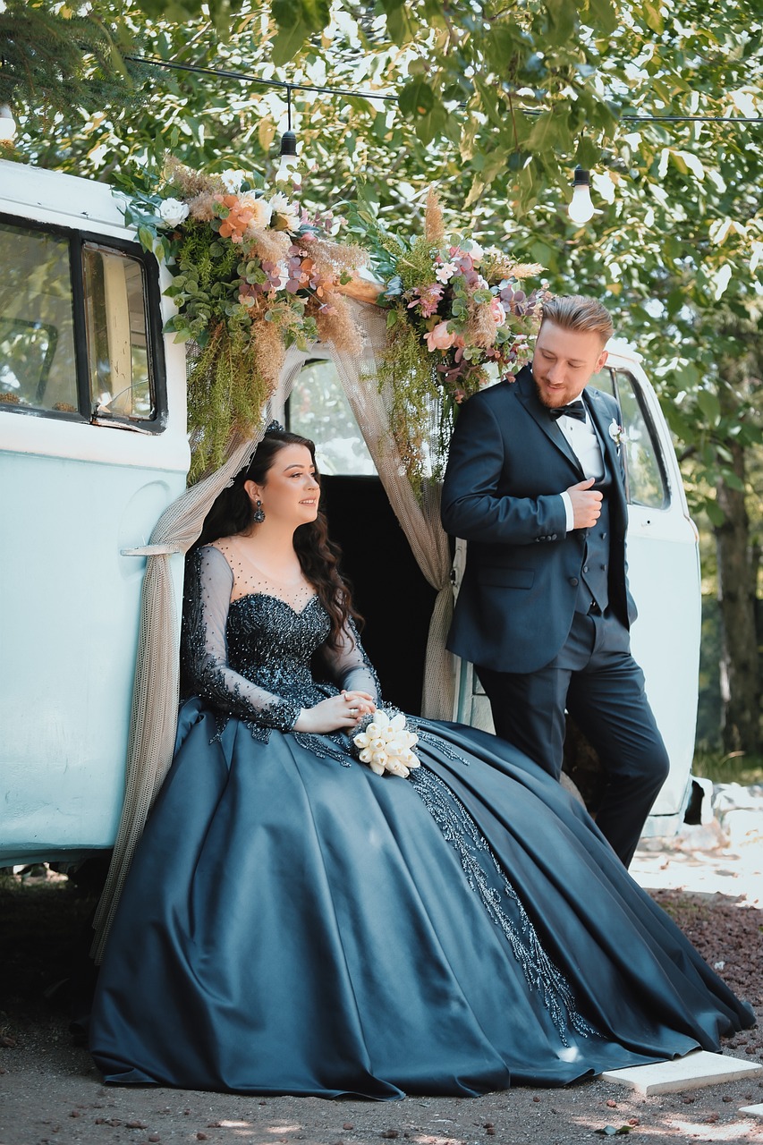 newlyweds-7430219_1280 newlyweds-7430219_1280