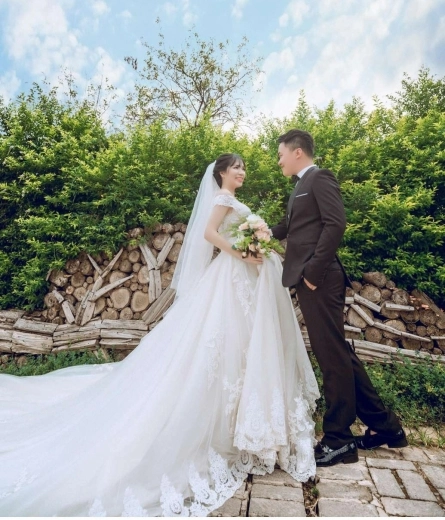 From ‘Will You?’ to ‘I Do’: A Comprehensive Timeline for Engagements and Weddings